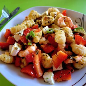 Gnocchi Salat mit Scampi